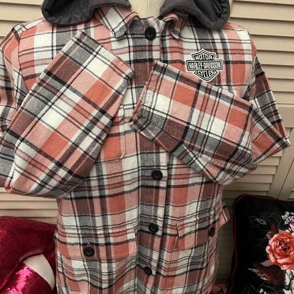 🔥HARLEY-DAVIDSON BUTTON UP🔥 - Picture 7 of 16